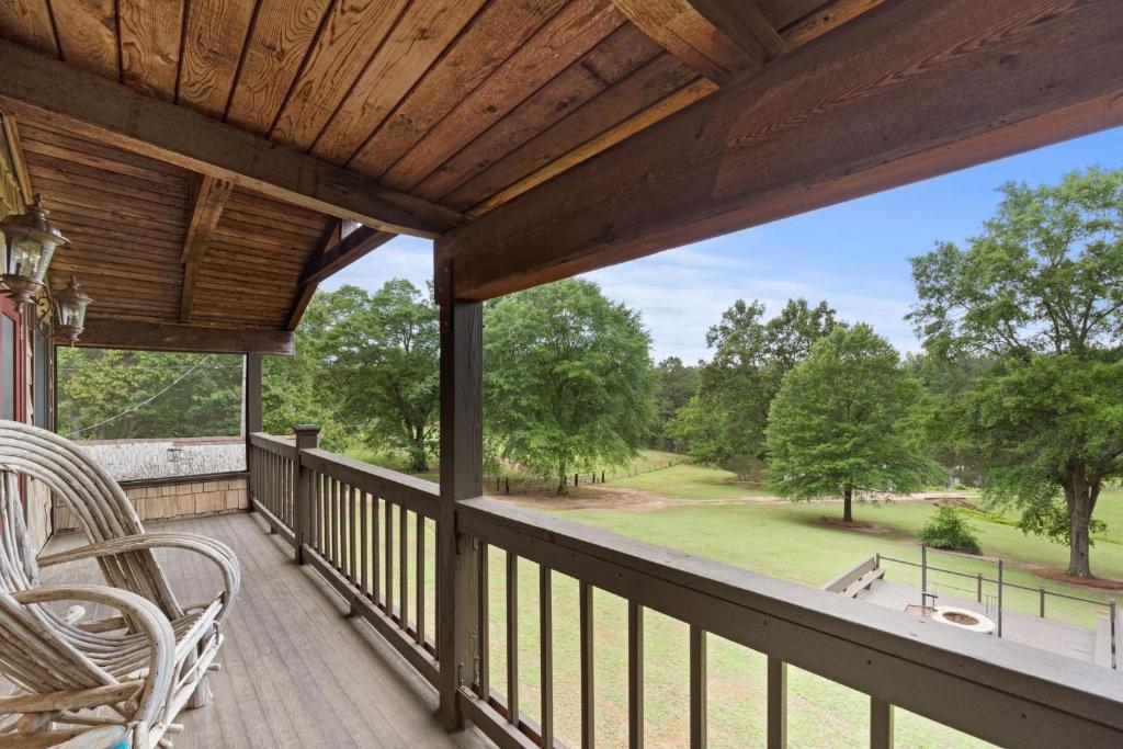 Refuge Ranch Retreat Log Cabin Lake 53+ Acres โลคัสท์โกรฟ ภายนอก รูปภาพ